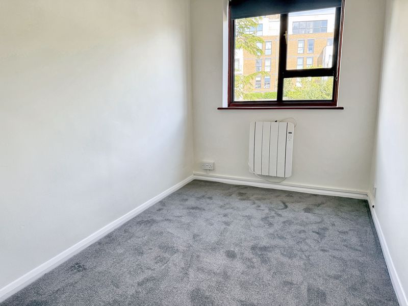 Bedroom- click for photo gallery